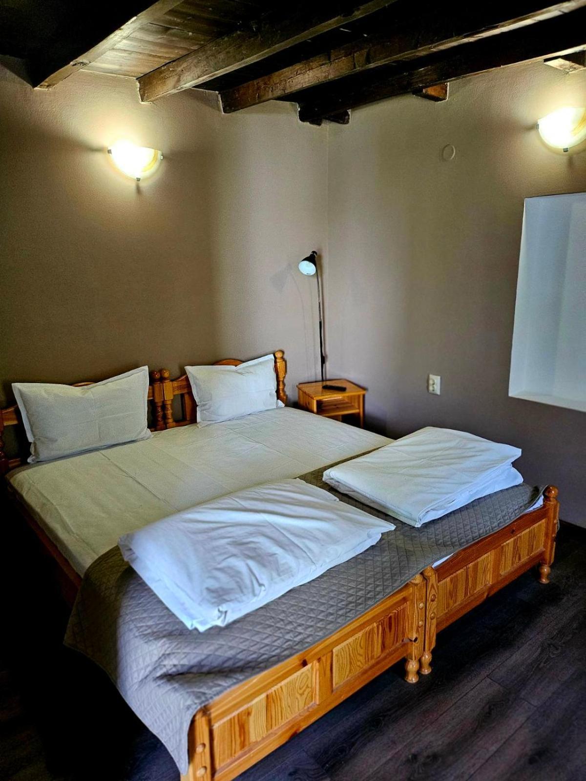 Orehite-Family Hotel ,Food & Pool Bozhichen Esterno foto