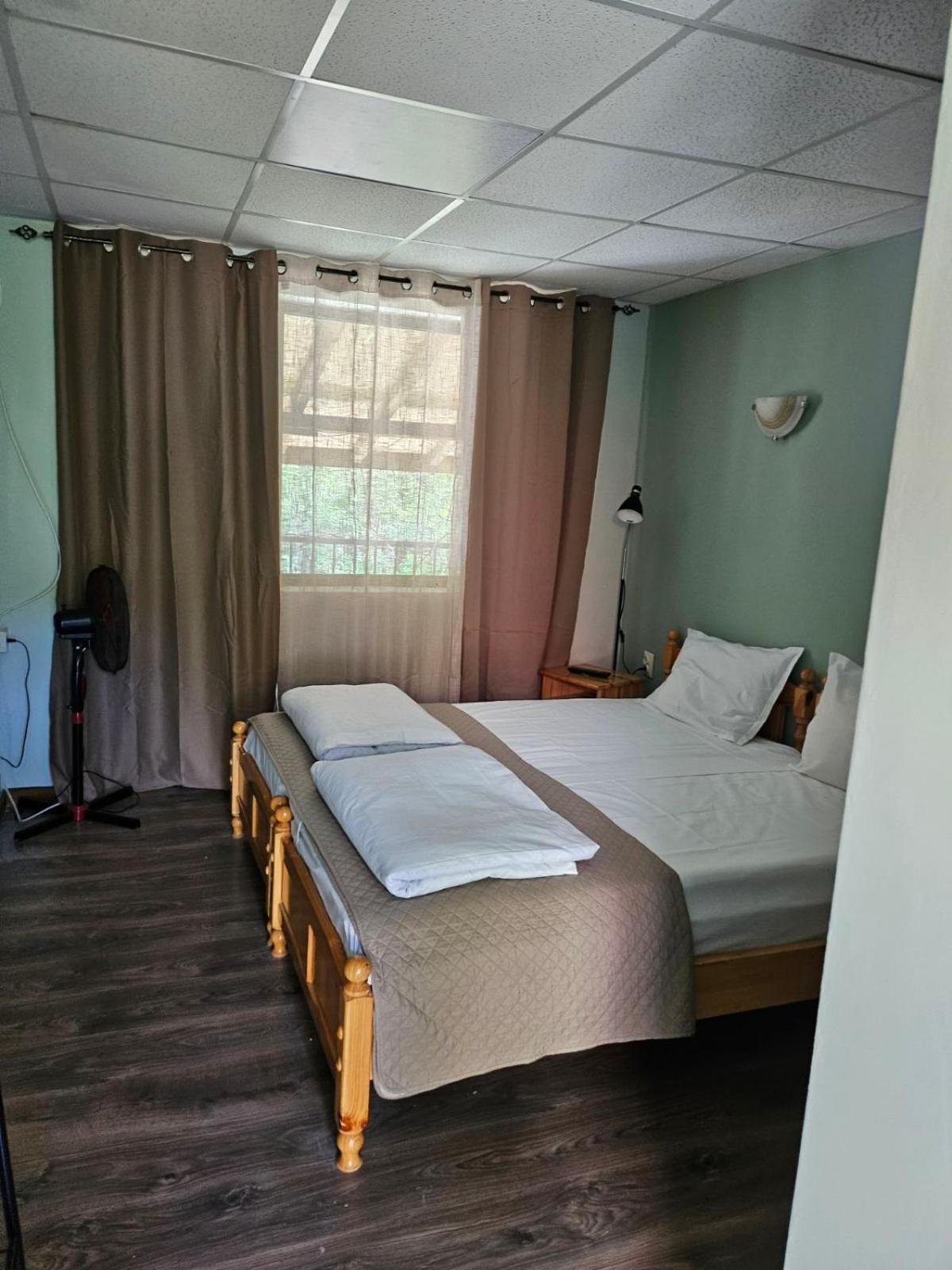 Orehite-Family Hotel ,Food & Pool Bozhichen Esterno foto