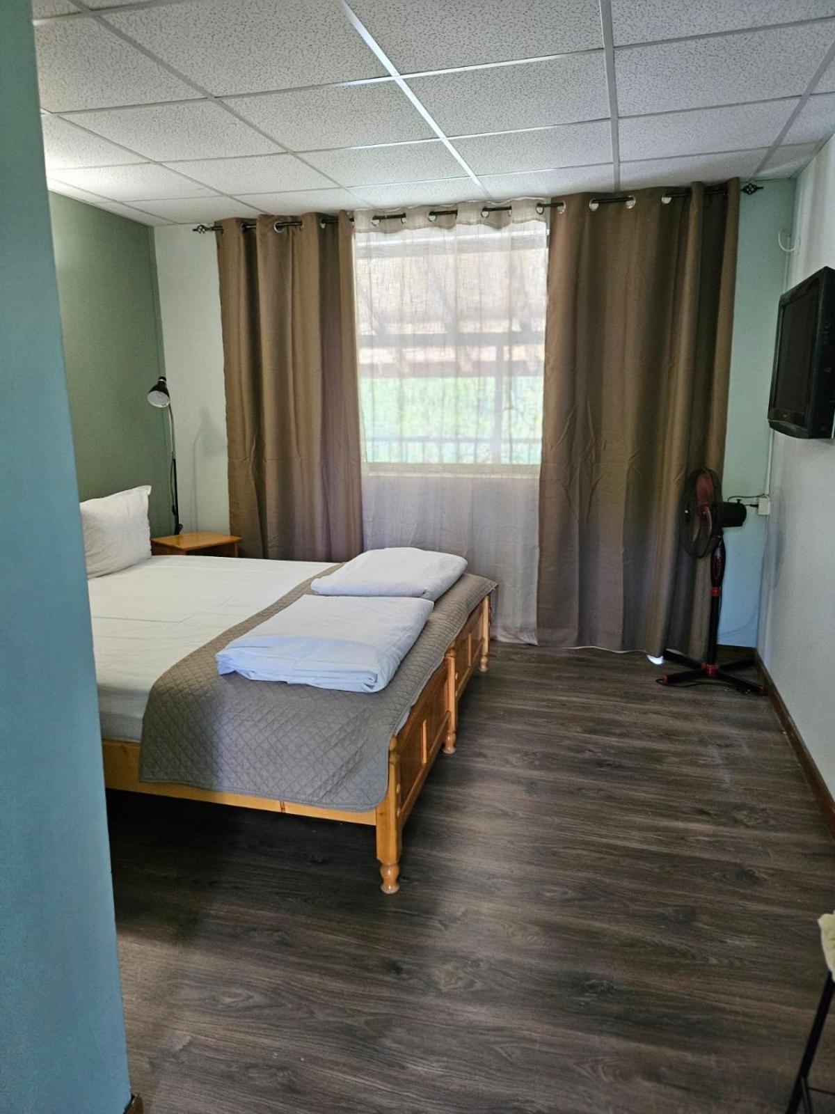 Orehite-Family Hotel ,Food & Pool Bozhichen Esterno foto