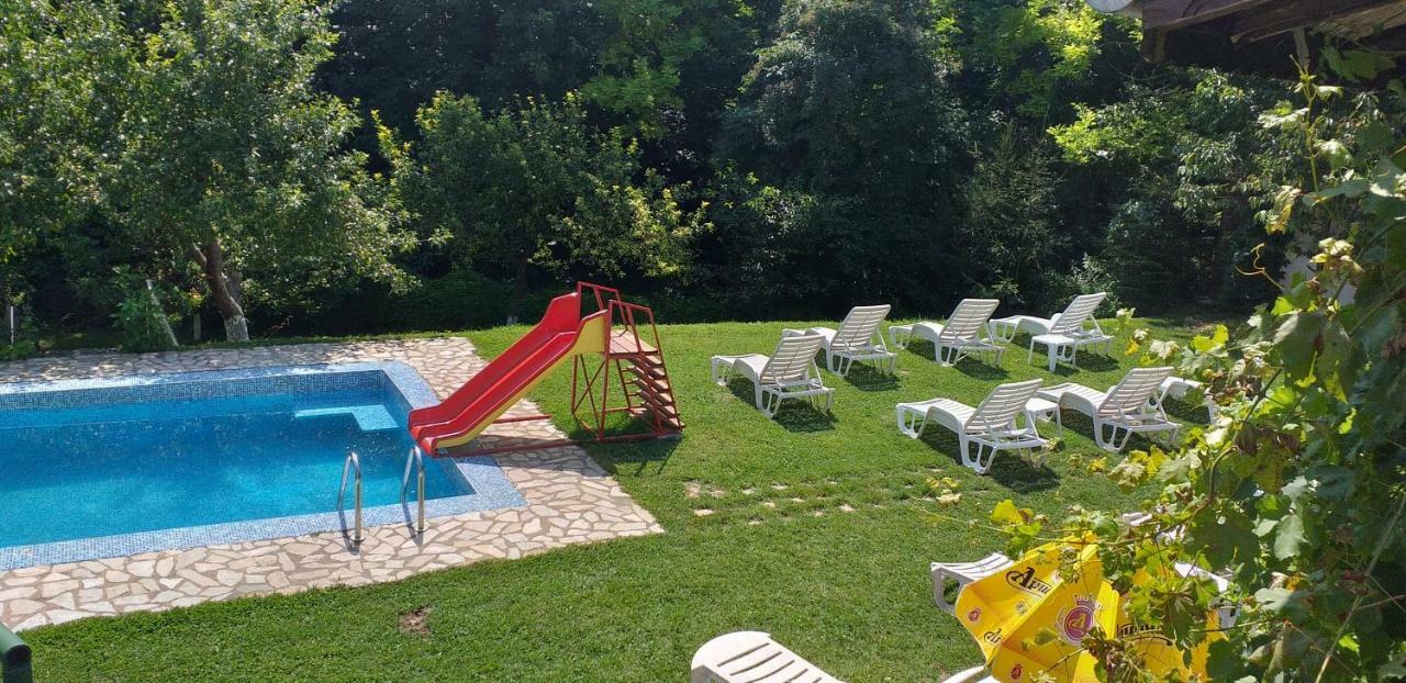 Orehite-Family Hotel ,Food & Pool Bozhichen Esterno foto